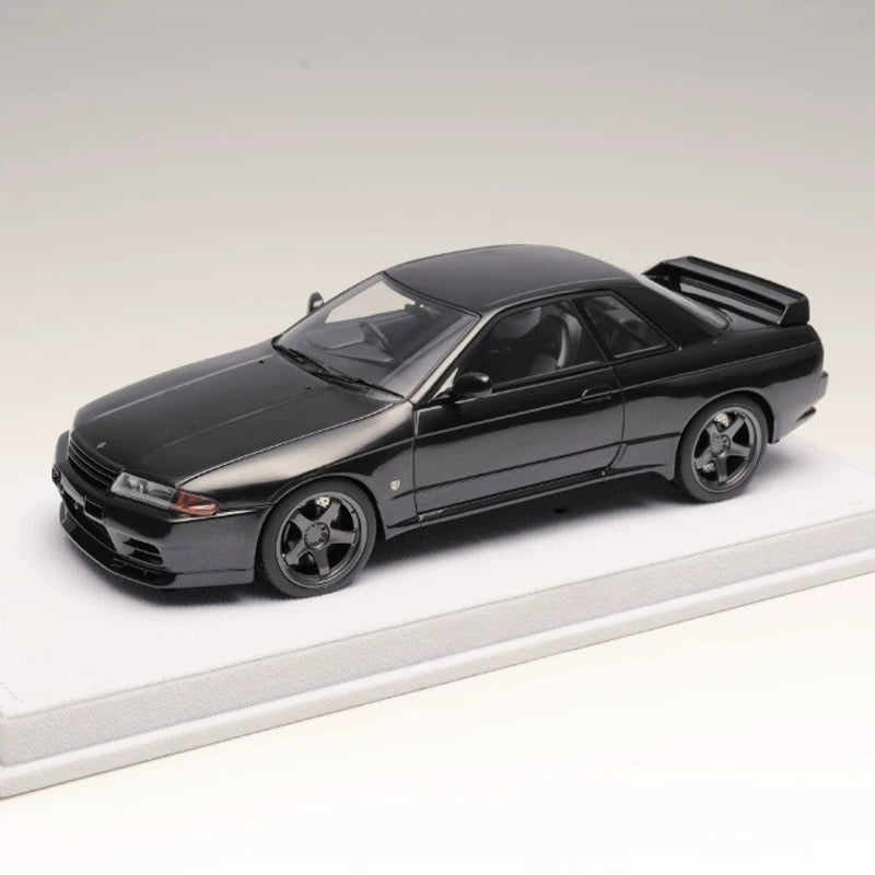 MOTORHELIX 1/18 Nissan GT-R R32 Versión personalizada Modelo de coche