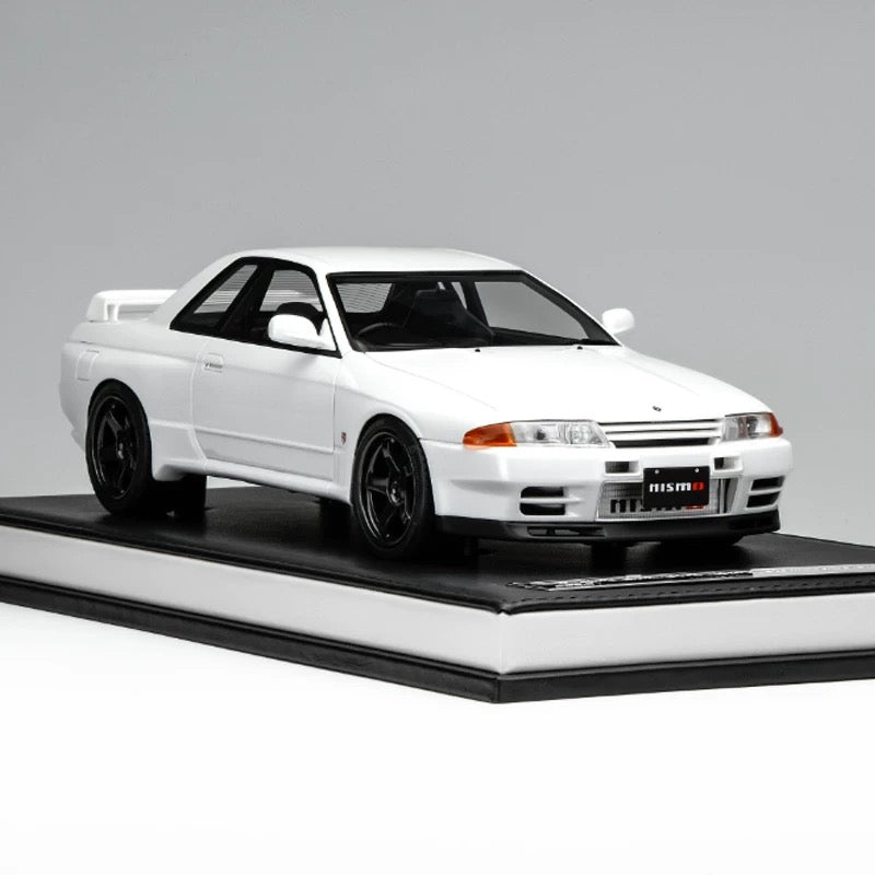 MOTORHELIX 1/18 Nissan GT-R R32 Versión personalizada Modelo de coche