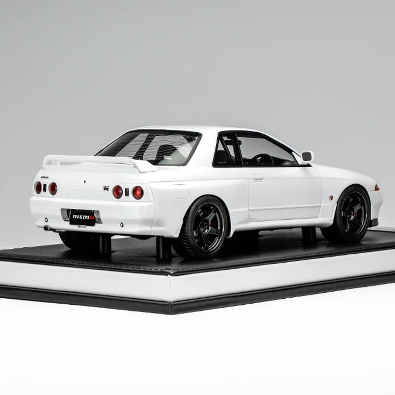 MOTORHELIX 1/18 Nissan GT-R R32 Versión personalizada Modelo de coche