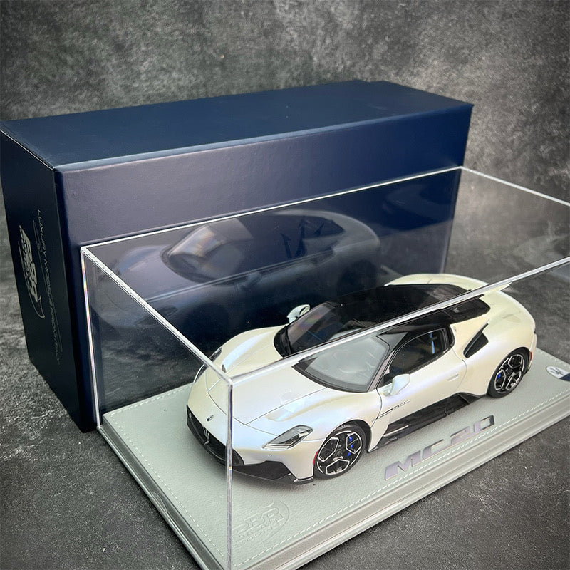 Modelo de coche Maserati MC20 BBR 1/18