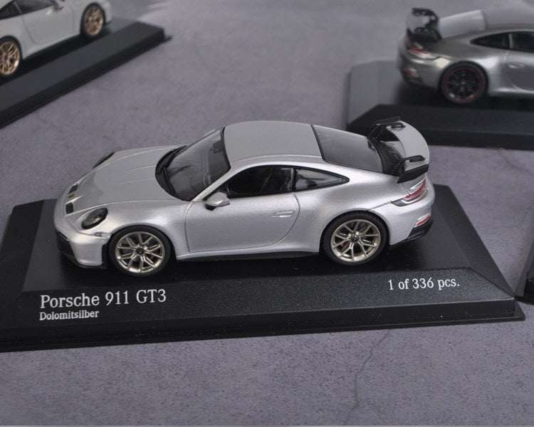 MINICHAMPS 1/43 Porsche 911 GT3 Modèle de voiture