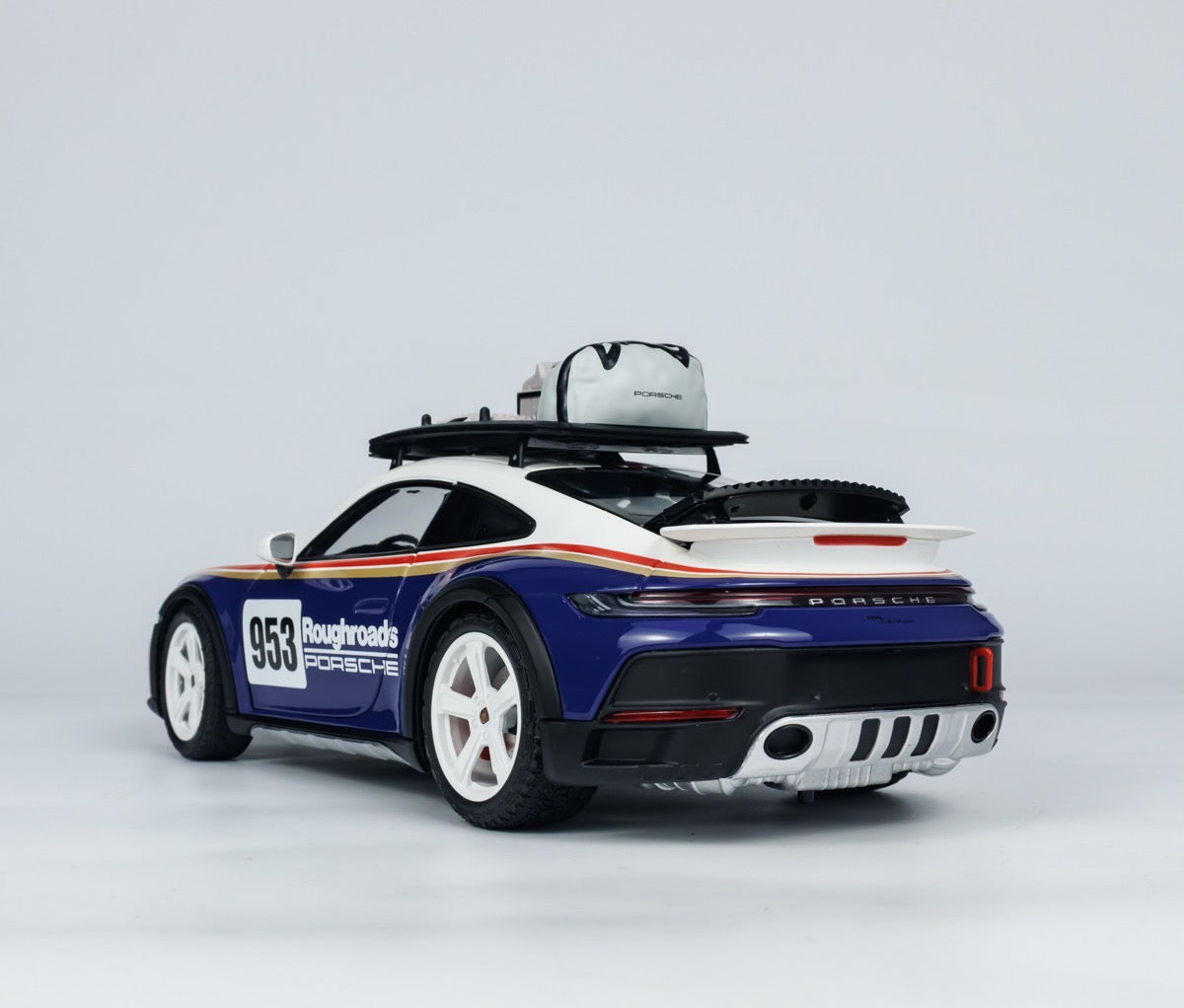MINICHAMPS 1/18 Porsche 911 Dakar modèle de voiture