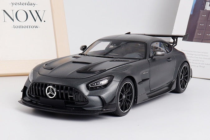 MINICHAMPS 1/18 AMG GT Black Series Modèle de voiture