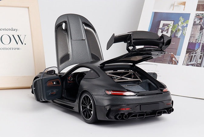 MINICHAMPS 1/18 AMG GT Black Series Modèle de voiture