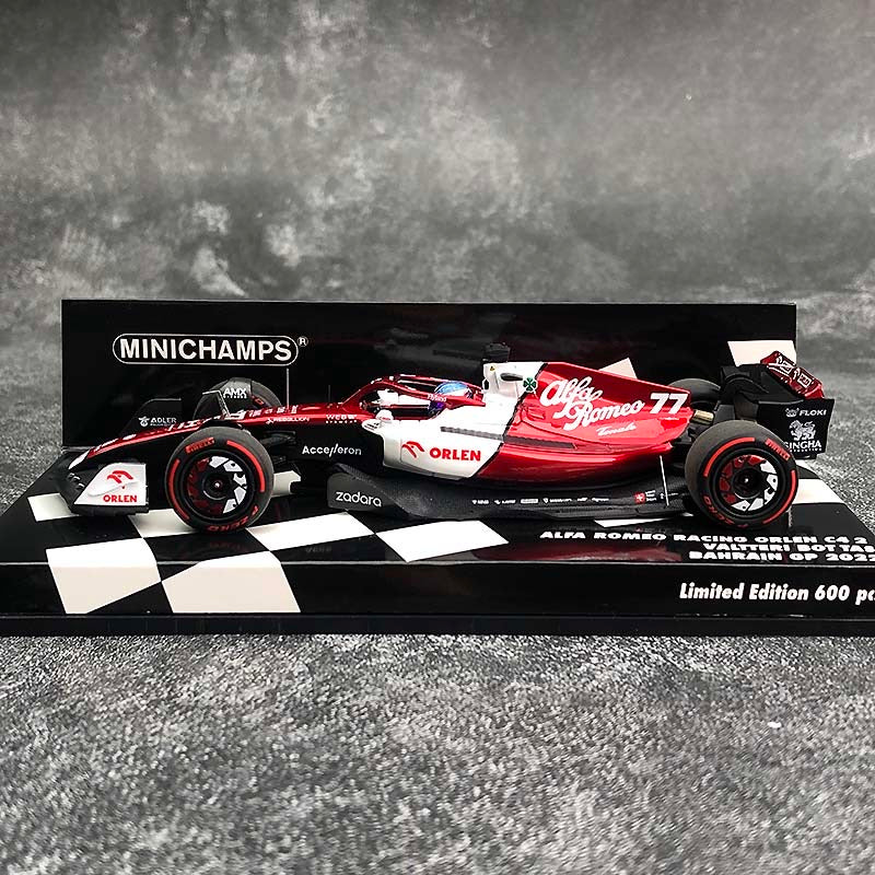 MINICHAMPS 1/43 Alfa Romeo F1 Racing Orlen C42 Bahrein Modelo Coche