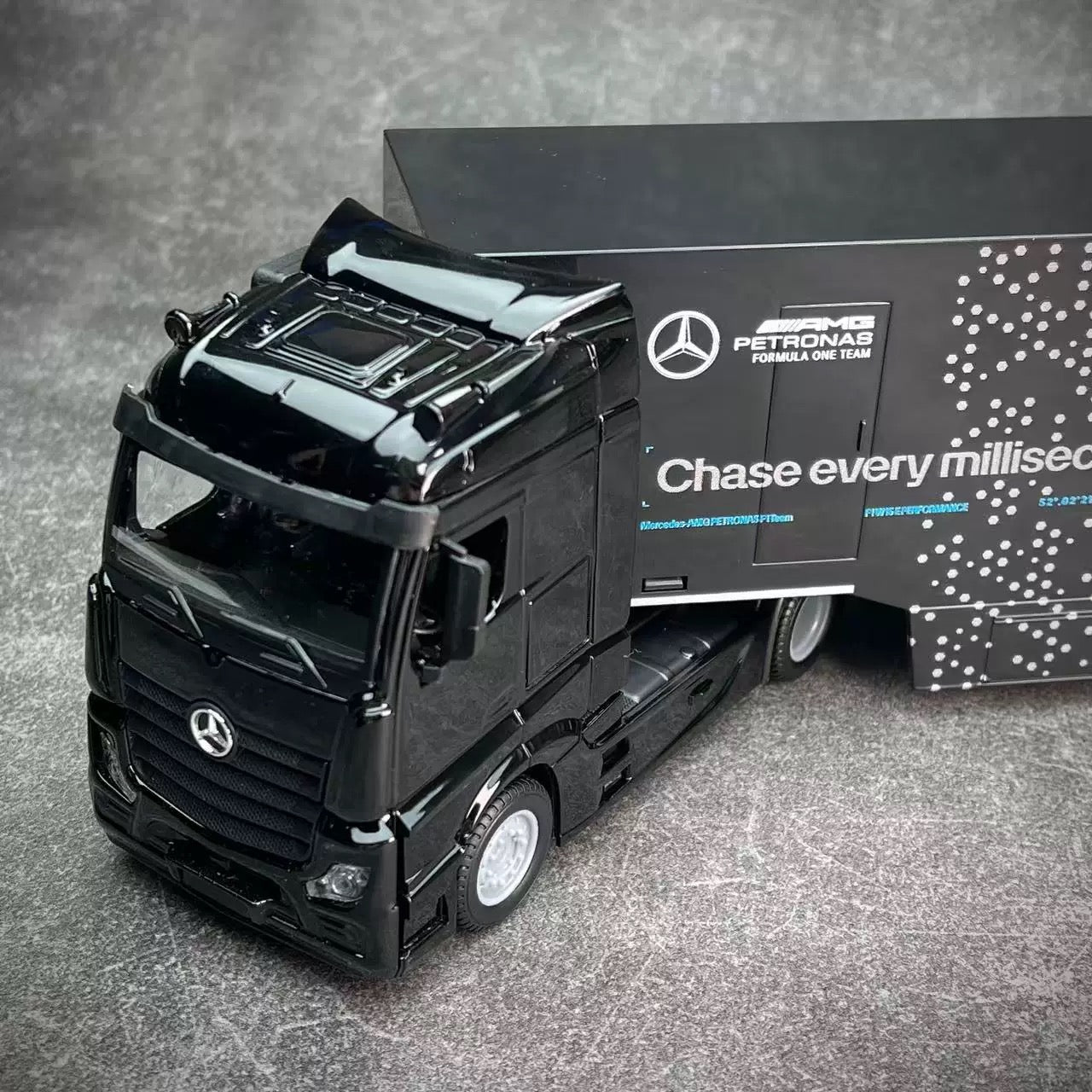 MINICHAMPS 1/43 Mercedes Benz W15 F1 Camión con coche modelo F1 Combo n.° 63