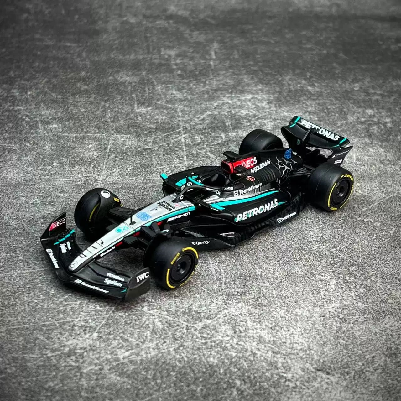 MINICHAMPS 1/43 Mercedes Benz W15 F1 Camión con coche modelo F1 Combo n.° 63