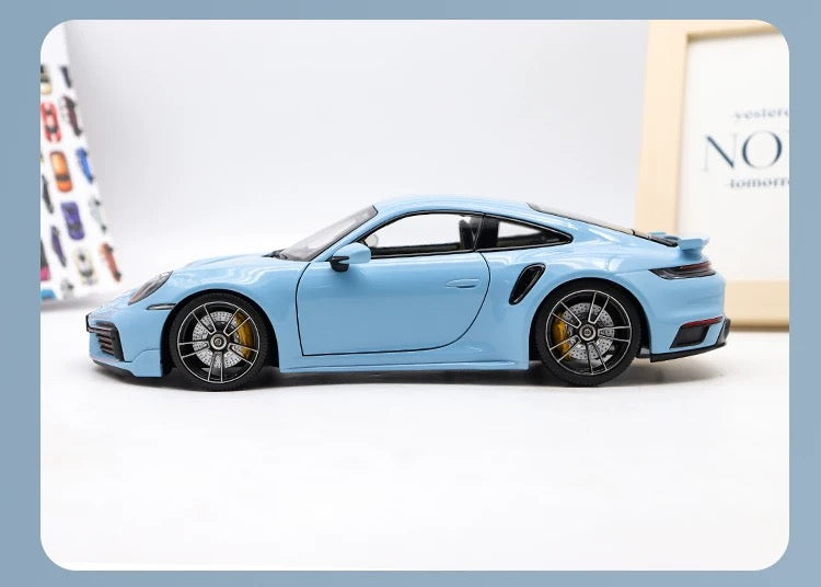 MINICHAMPS 1/18 Porsche 911 Turbo S Modelo de coche