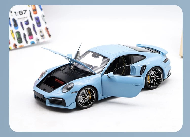 MINICHAMPS 1/18 Porsche 911 Turbo S Modelo de coche