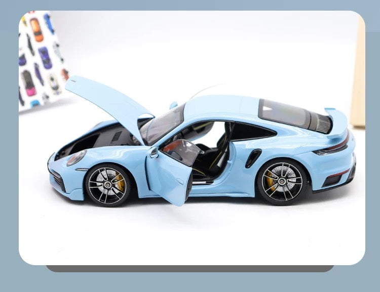MINICHAMPS 1/18 Porsche 911 Turbo S Modelo de coche