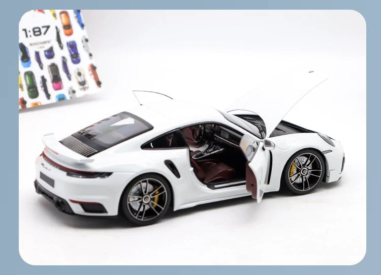 MINICHAMPS 1/18 Porsche 911 Turbo S Modelo de coche