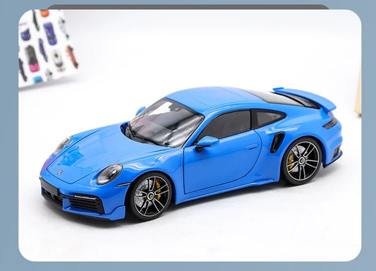 MINICHAMPS 1/18 Porsche 911 Turbo S Model Car