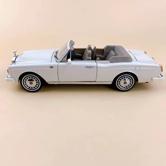 La voiture miniature Franklin Mint 1/24 Rolls-Royce Corniche IV 1992