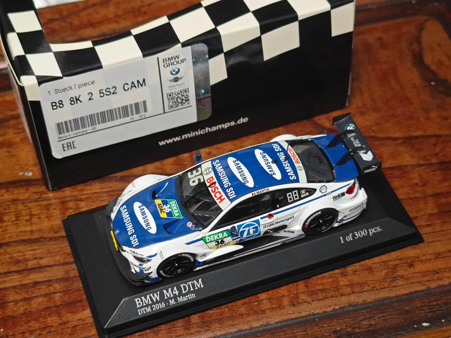 MINICHAMPS 1/43 BMW M4 DTM (F82) RBM 36# Modelo de coche