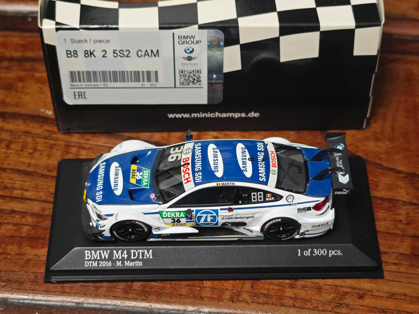 MINICHAMPS 1/43 BMW M4 DTM (F82) RBM 36# Modelo de coche