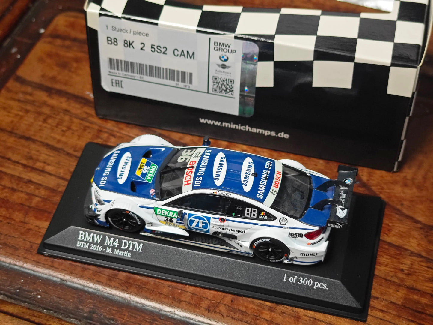 MINICHAMPS 1/43 BMW M4 DTM (F82) RBM 36# Modelo de coche