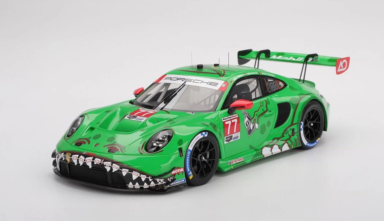 Porsche 911 GT3 R (992) #77, maqueta de resina, escala 1/18