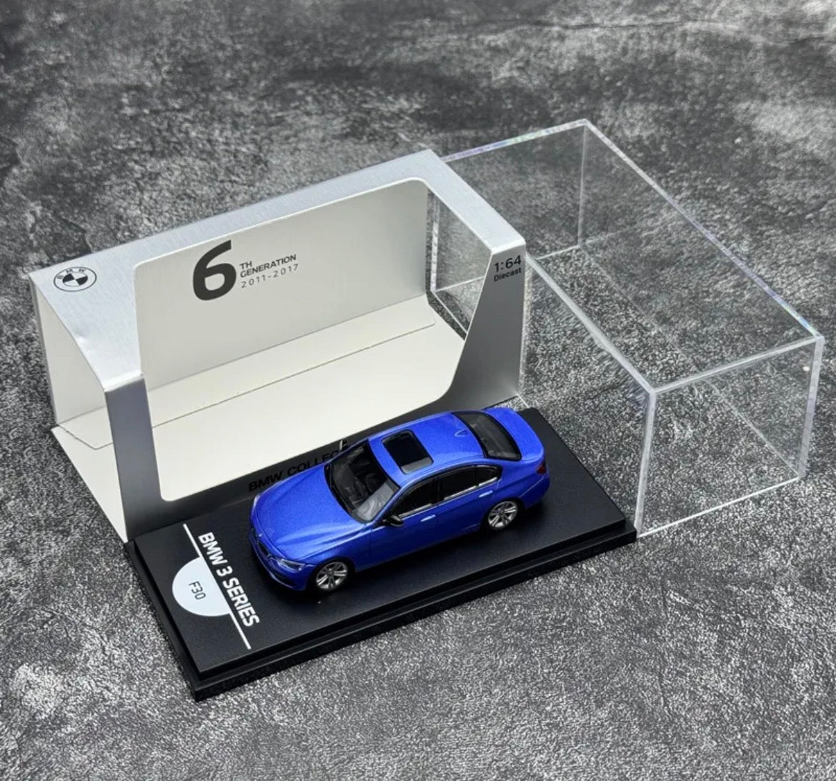 BMW 1/64 50 años Serie 3 Generación Modelo de coche fundido a presión