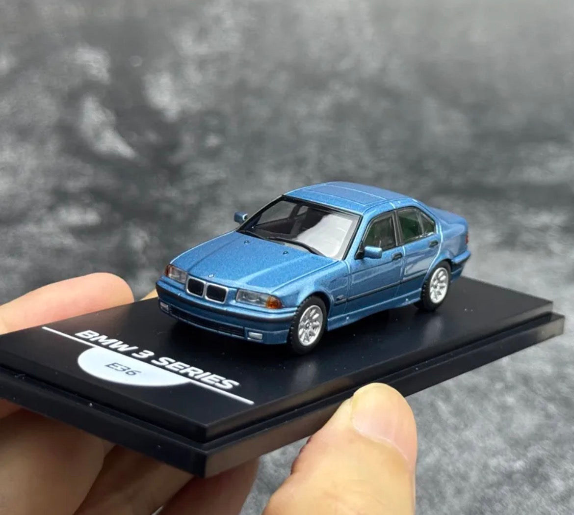 BMW 1/64 50 años Serie 3 Generación Modelo de coche fundido a presión