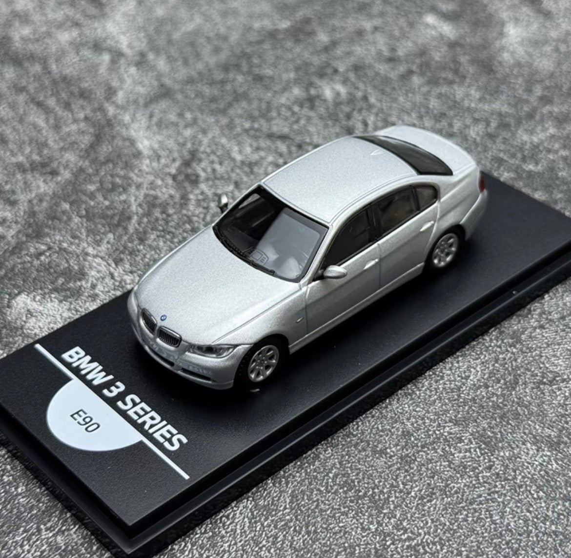 BMW 1/64 50 años Serie 3 Generación Modelo de coche fundido a presión