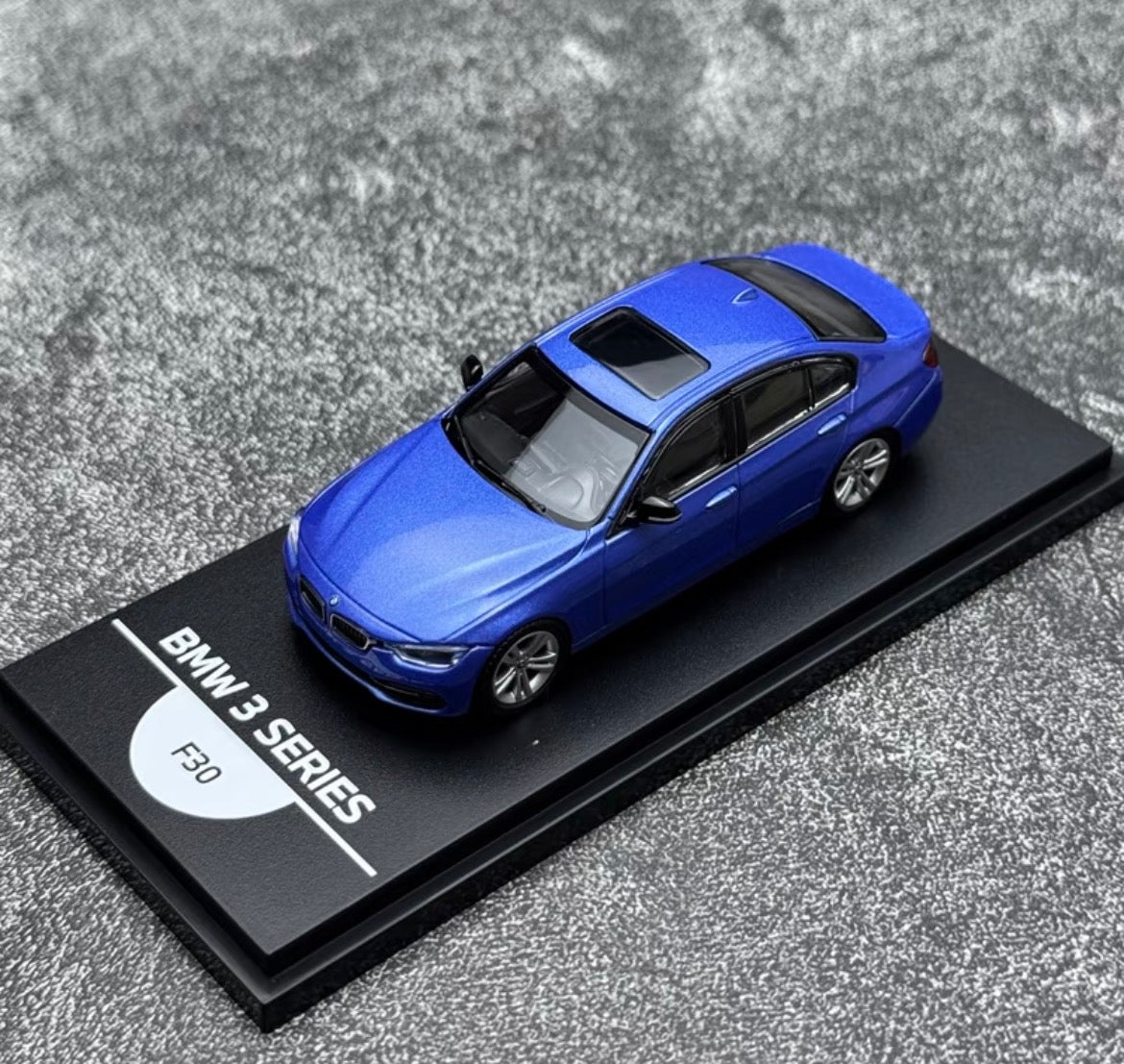 BMW 1/64 50 años Serie 3 Generación Modelo de coche fundido a presión