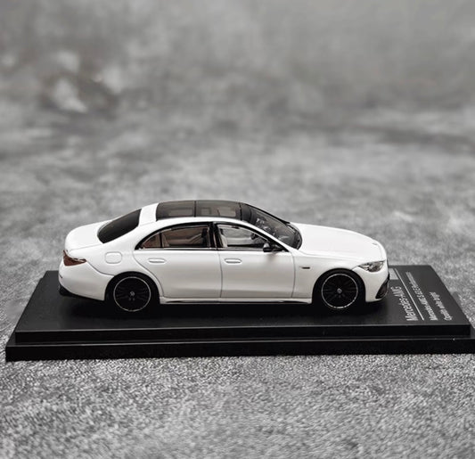 AlmostReal 1/64 Mercedes-Benz AMG S63 2023 Diecast Model Car