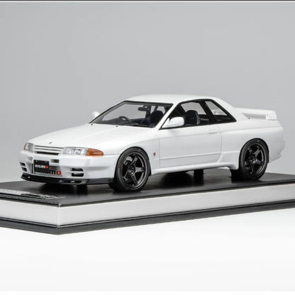MOTORHELIX 1/18 Nissan GT-R R32 Versión personalizada Modelo de coche