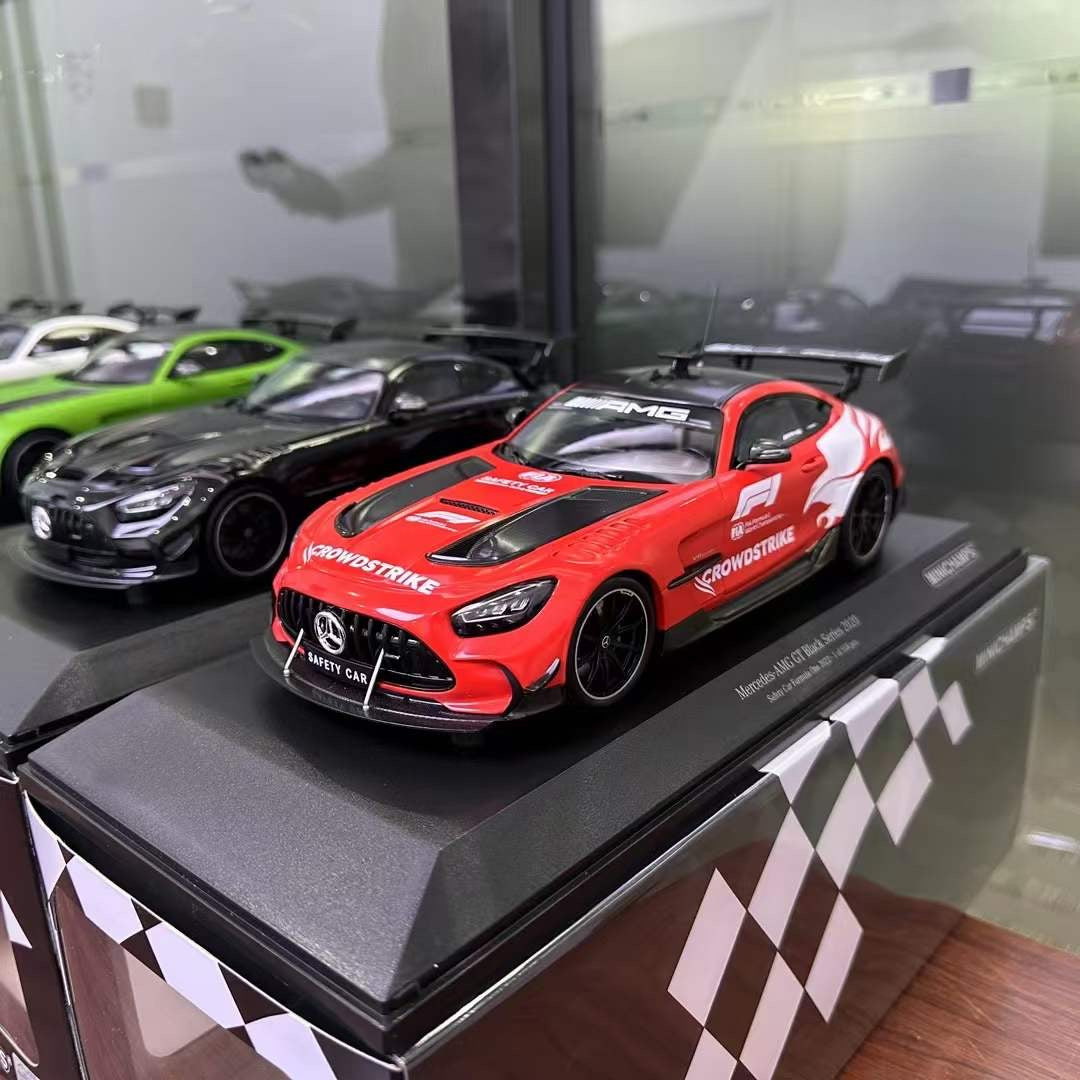 MINICHAMPS 1/18 AMG GTR F1 Safety Car Modelo de coche