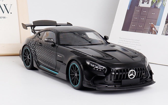 MINICHAMPS 1/18 AMG GT Black Series Modelo de coche