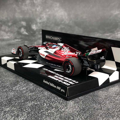 MINICHAMPS 1/43 Alfa Romeo F1 Racing Orlen C42 Bahrein Modelo Coche