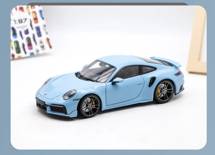 MINICHAMPS 1/18 Porsche 911 Turbo S Modelo de coche