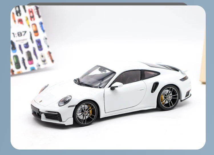 MINICHAMPS 1/18 Porsche 911 Turbo S Modelo de coche