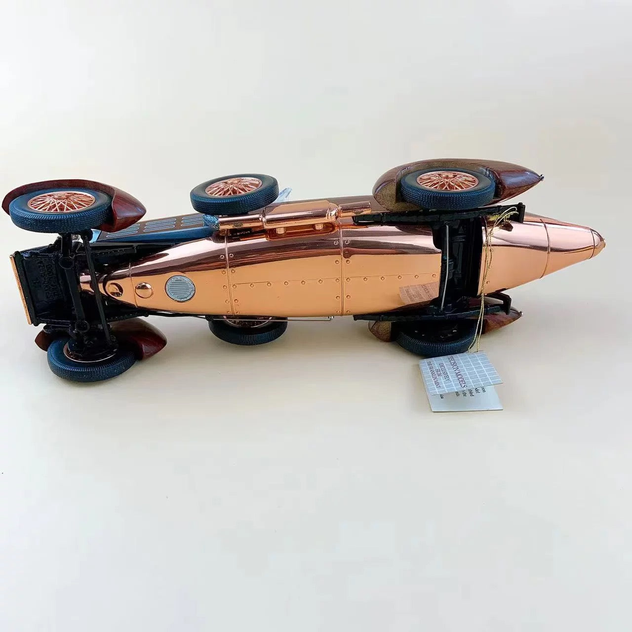 Modelo de coche Hispano-Suiza Tulipwood de 1924 a escala 1/24 de Franklin Mint