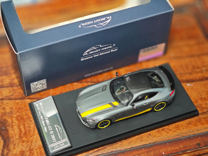 Mercedes-Benz AMG GT-R 2017 gris a escala 1/43 casi real