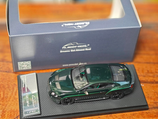 Modèle réduit de voiture verte AlmostReal 1/43 Bentley Continental GT3-R