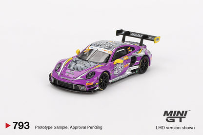 MINI GT #793 Porsche 911 GT3 R #27 Signature Gift Set – 1:64 Diecast Model, Acrylic Display Case & Custom Collector Card